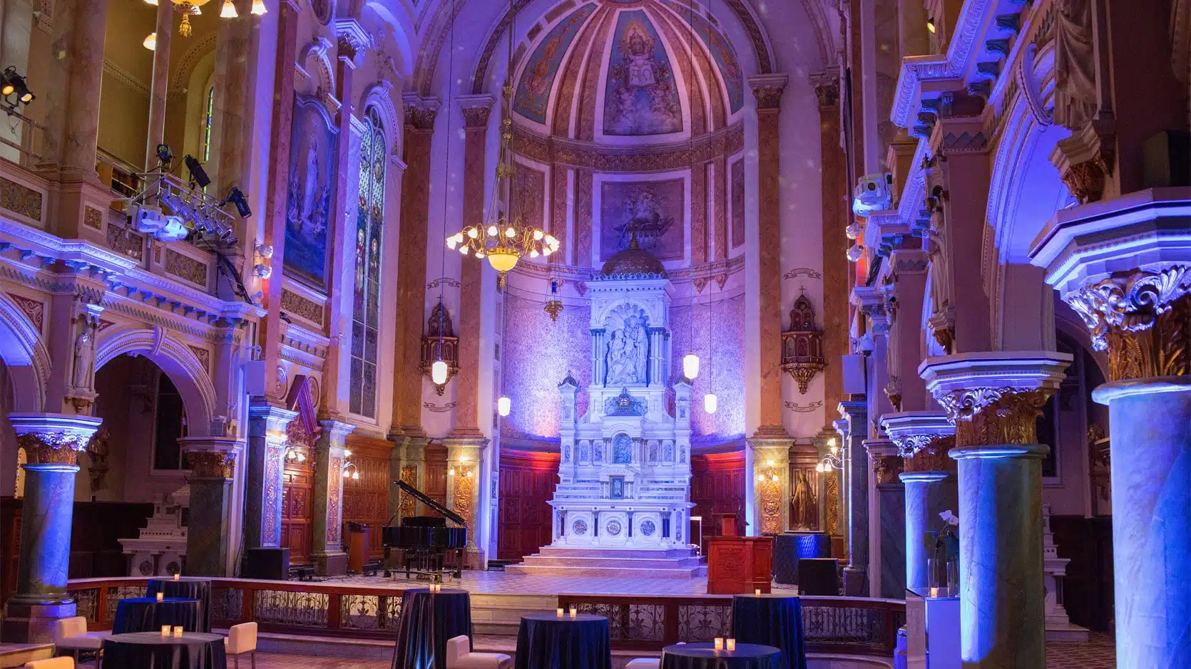 chapelle-formule-cocktail-autel-1670x939-1